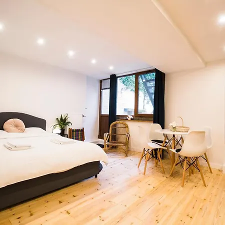 Rabbit Brussels Residence Βρυξέλλες