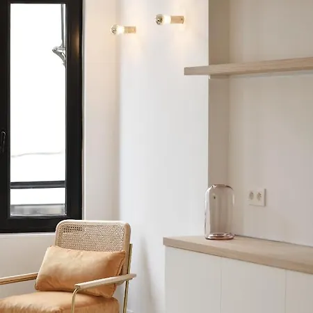 Urban Walls Bed & Breakfast Brussels