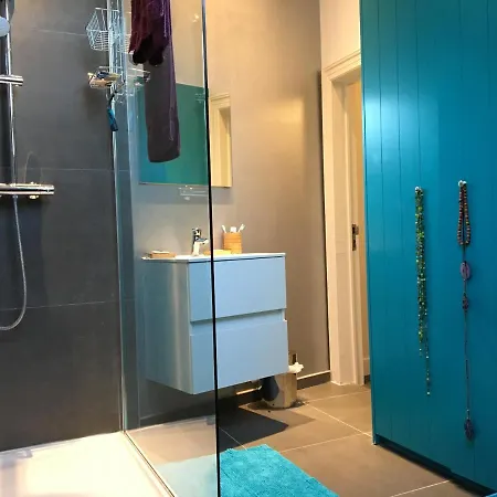 Chambre Cosy Avec Salle De Bain Privative Et Service Petit Dejeuner * Brussels