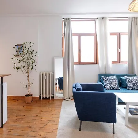 Lovely Studio Next To Place Sainte-Catherine Apartment *