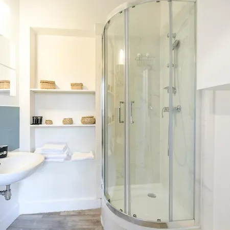 Apartment Lovely Studio Next To Place Sainte-Catherine *
