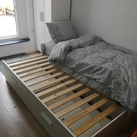 Un Petit Studio Confortable Au Coeur De Bruxelles *
