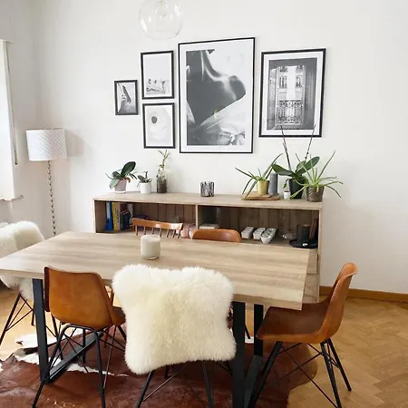Luxury Apartment With Balcony Avenue Louise !! Bruxelas