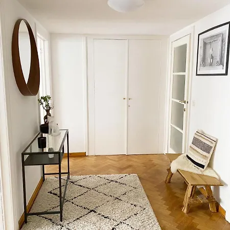 Luxury Apartment With Balcony Avenue Louise !! Bruxelas