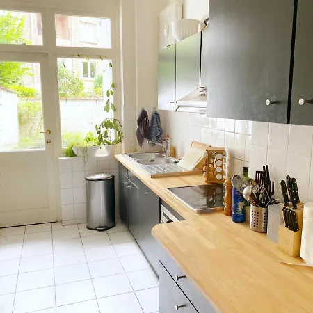 Luxury Apartment With Balcony Avenue Louise !! Apartman Brüsszel