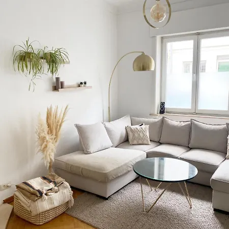 Luxury Apartment With Balcony Avenue Louise !! Brüssel