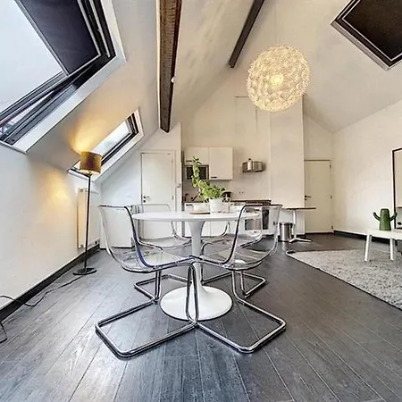 Charlemagne Appartement Brussels Апартаменты Брюссель