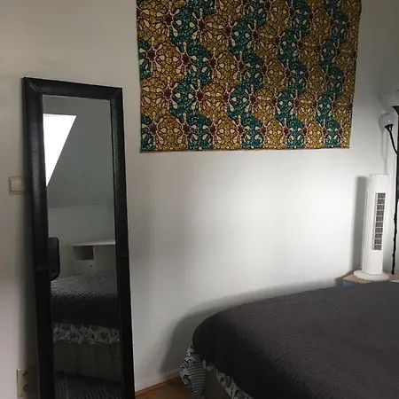 Homestay Chambre Cosy Avec Salle De Bain Privative Et Service Petit Dejeuner