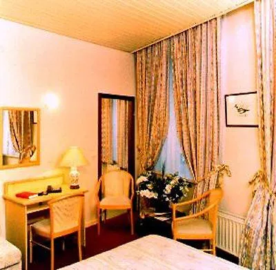 Queen Mary Hotel