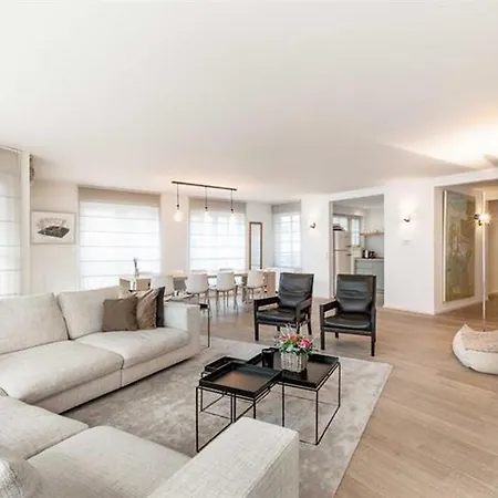 Charlemagne Appartement Brussels Апартаменты
