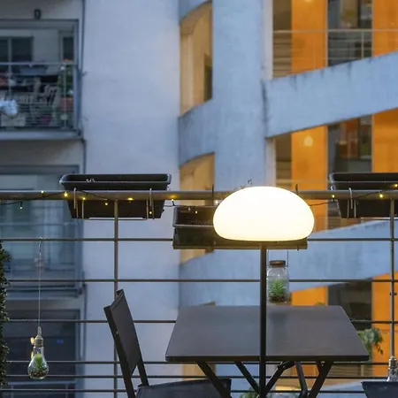 Chic With Bathroom - Terrace & Free Parking 民宿 布鲁塞尔