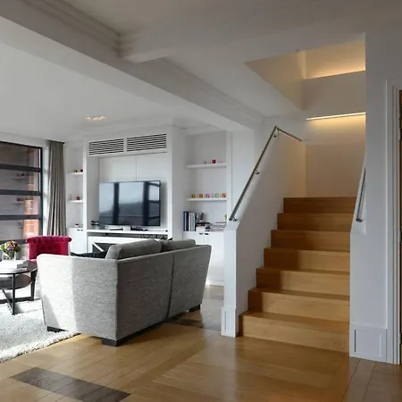 Penthouse With Amazing View ! *