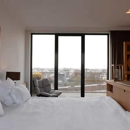 Penthouse With Amazing View ! *