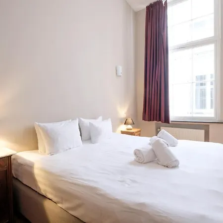 Grand Place Flats بروكسل