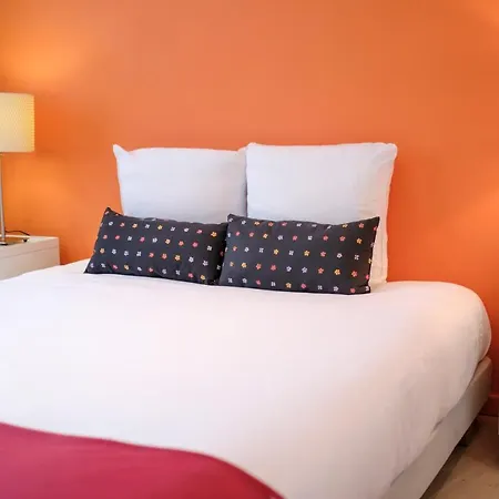 The Orange Flats - European District *