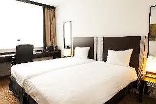 Progress Hotel