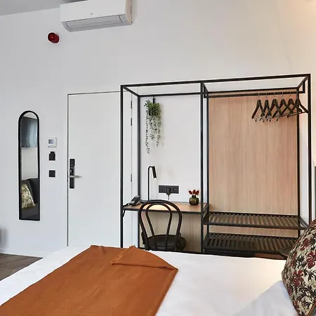 Urban Yard Hotel Saint-Gilles