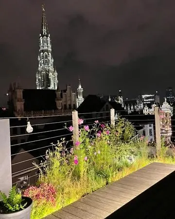 Spacious Penthouse With An Amazing Terrasse In Grand Place Appartamento