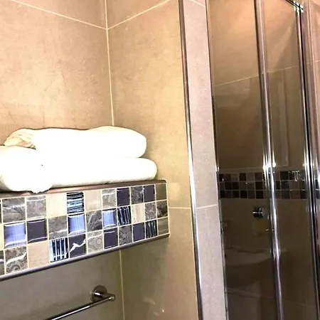 شقة Goede Behuizing Met Reparatie En Een Aangename Prijs بروكسل