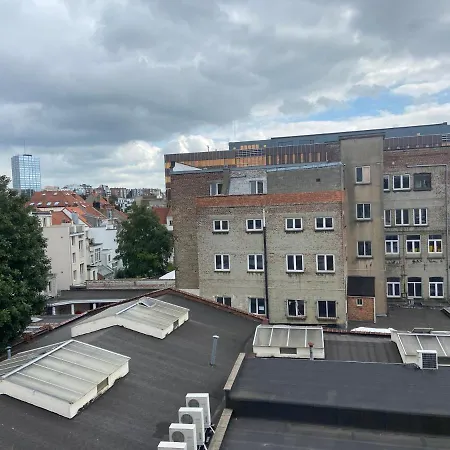 Rue Du Page L'Ami Bruxelas