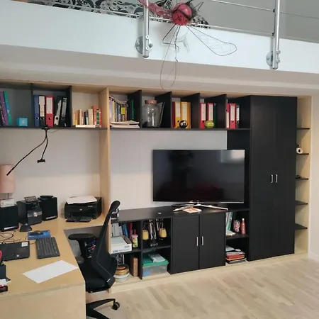 Studio Cosy Dans Grand Appartement