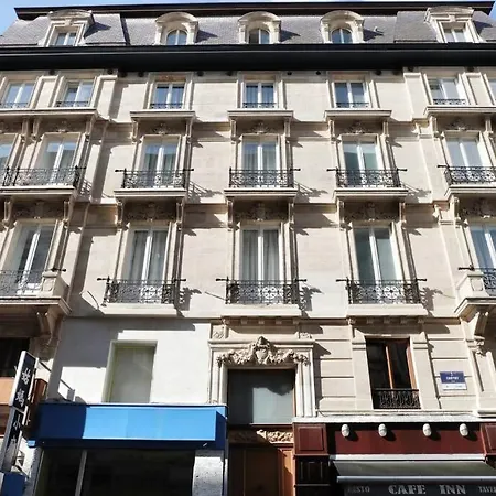 1Bedroom Bright Topspot, Great View! City Center Daire Brüksel