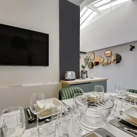 Luxurious Apartment For 4 Persons Apartment Brüssel