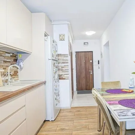 Comfortable Apartment For 5 People Bruxelles
