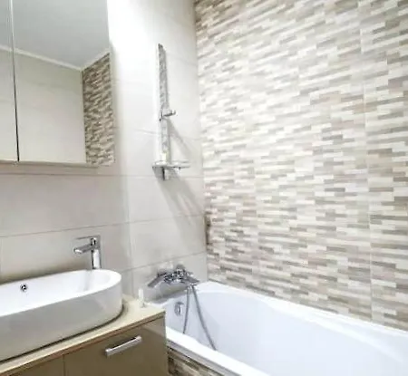 Appartamento Comfortable Apartment For 5 People *