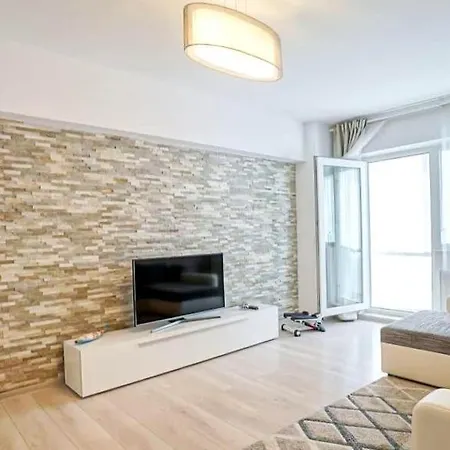 Comfortable Apartment For 5 People *