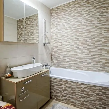 شقة Comfortable Apartment For 5 People