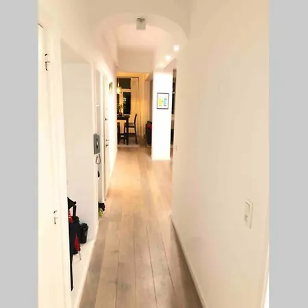 Lovely One Bedroom Condo In The Heart Of Ixelles Apartment *