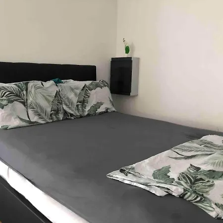 Private Room Center Brussels Брюссель