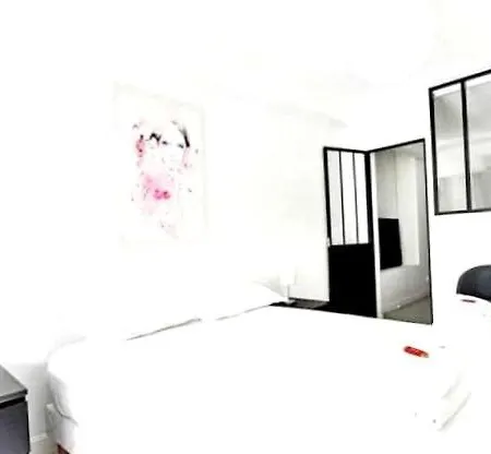 Luxurious Apartments Apartman *