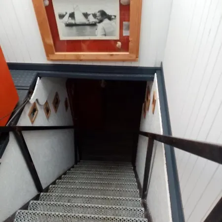 Edouard Boat Brüksel