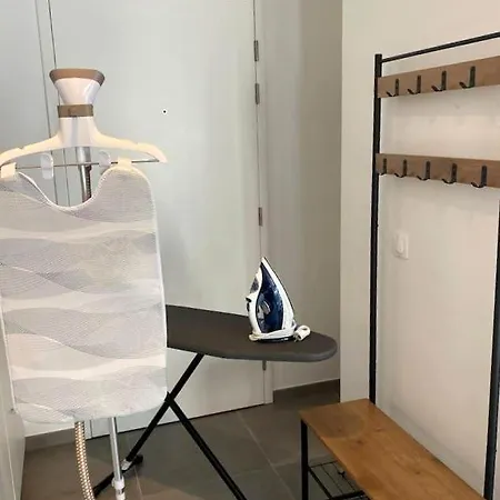 Modern Quiet Studio With All Facilities *