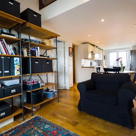 Eu Cosy Duplex Brussel