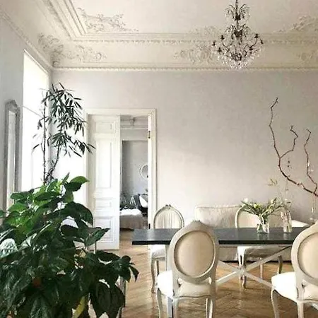 Spacious Apartment With Live Plants