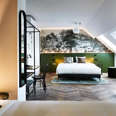 Urban Yard Hotell 3*