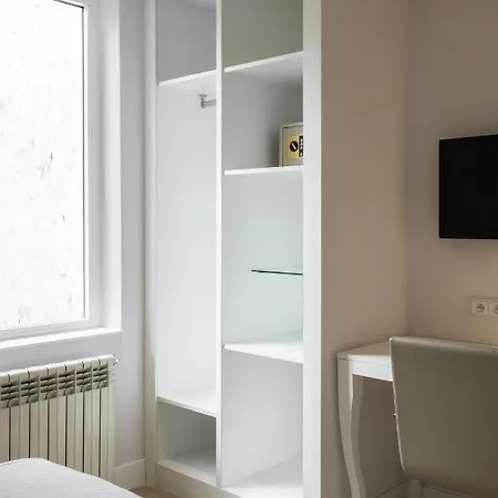 Latroupe Grand Place Hotell *