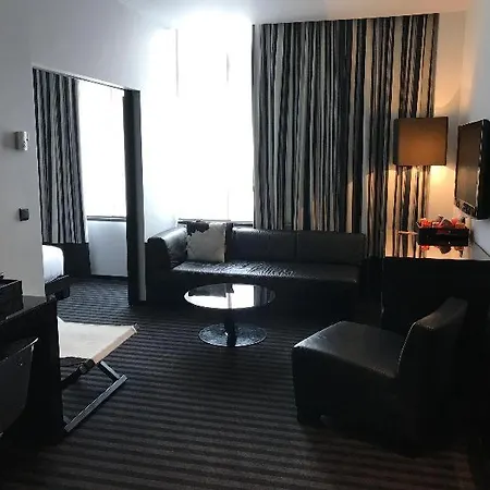 比马诺斯酒店