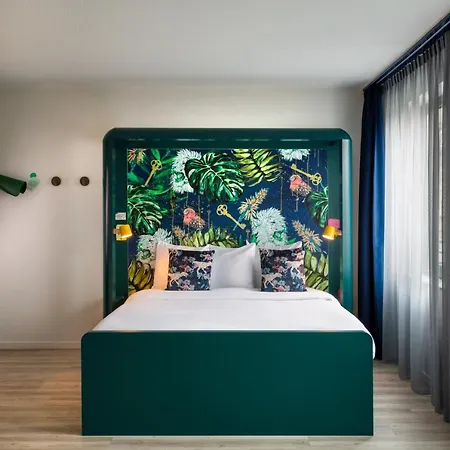 Otel Centre Louise 3*