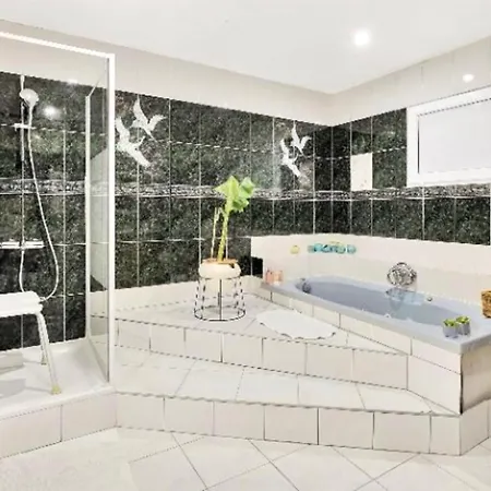 Appartamento One Bedroom Appartement With City View Furnished Balcony And Wifi At Saint Gilles *