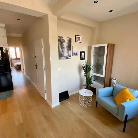 Gustav Apartment *