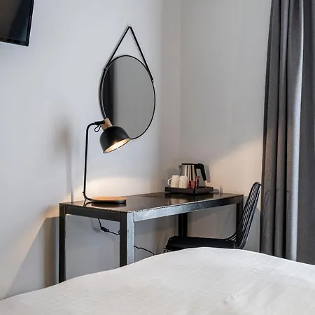 Beverly Hills Hotel 3*