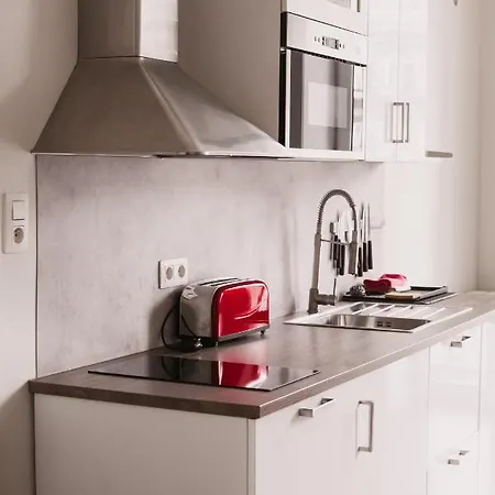 Super In 公寓式酒店 3*