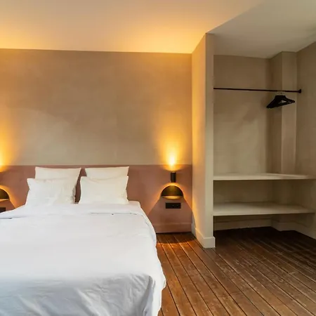 Lovely Triplex In The Heart Of Le Sablon ブリュッセル