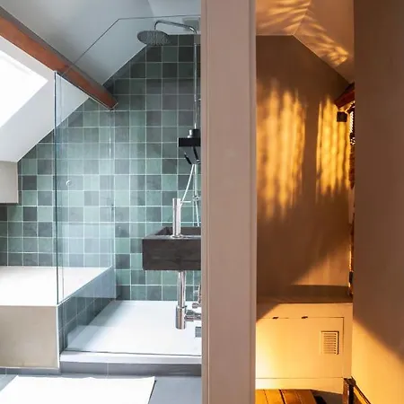 Lovely Triplex In The Heart Of Le Sablon アパート