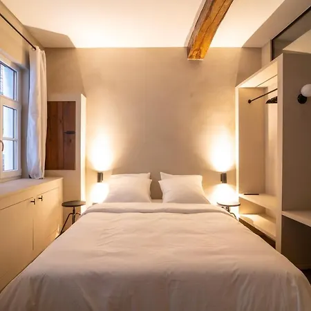 Apartment Charming House In Le Sablon Brussels