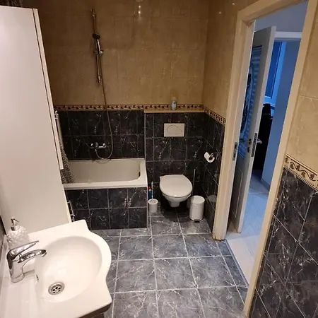 Appartement Classy At European Quarter